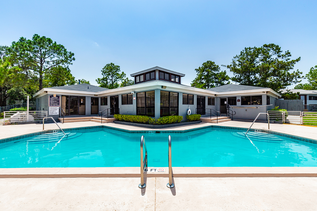 Gallery Palms at Sand Lake